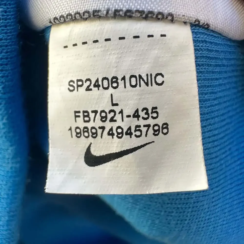 Nike sportswear tech